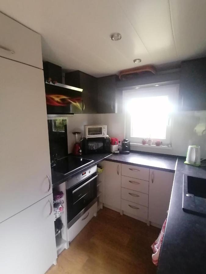 Tiny House Am Wald Appartement Krina Buitenkant foto